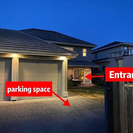 Lucky Suite, Two-Bedroom Suite With Independent Entrance In Richmond Close To Yvr Exterior photo