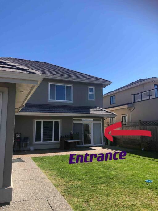 Lucky Suite, Two-Bedroom Suite With Independent Entrance In Richmond Close To Yvr Exterior photo