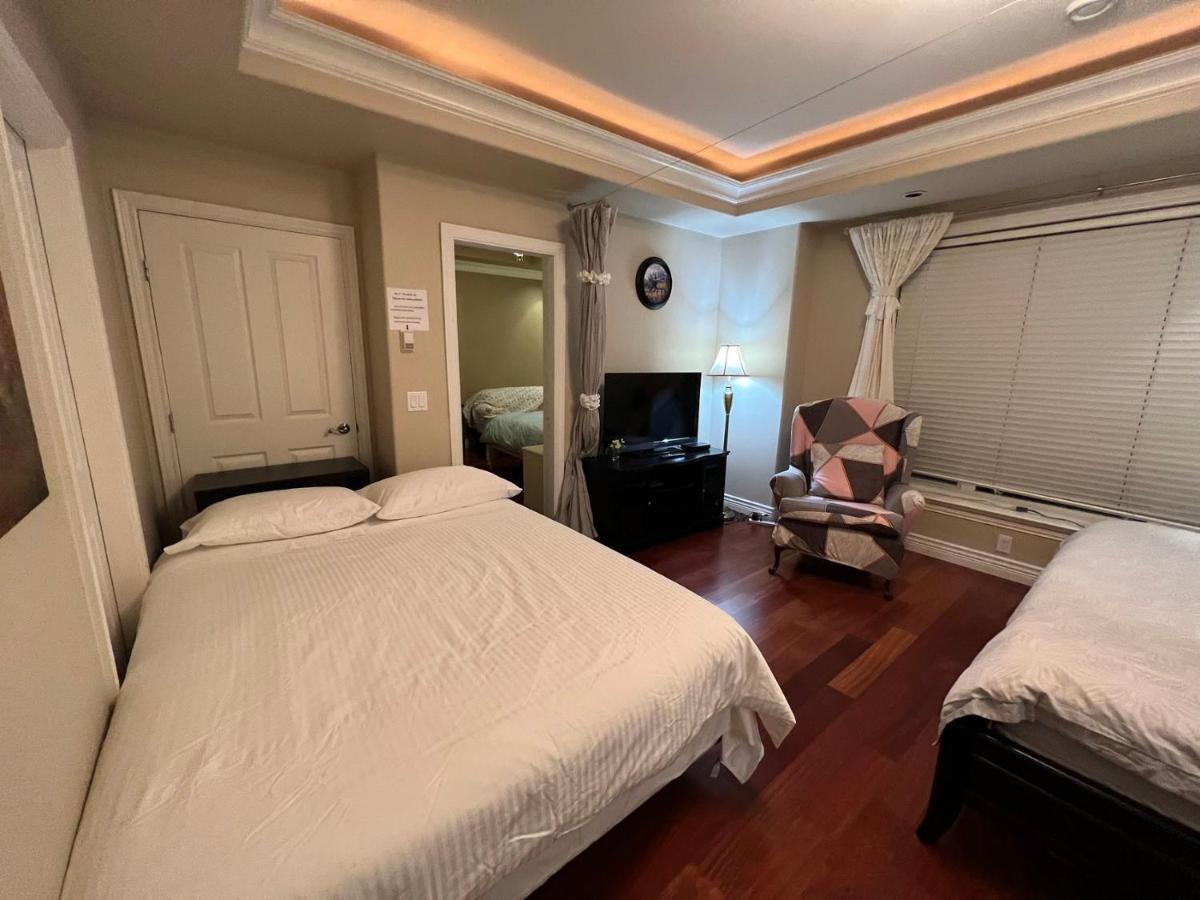 Lucky Suite, Two-Bedroom Suite With Independent Entrance In Richmond Close To Yvr Exterior photo